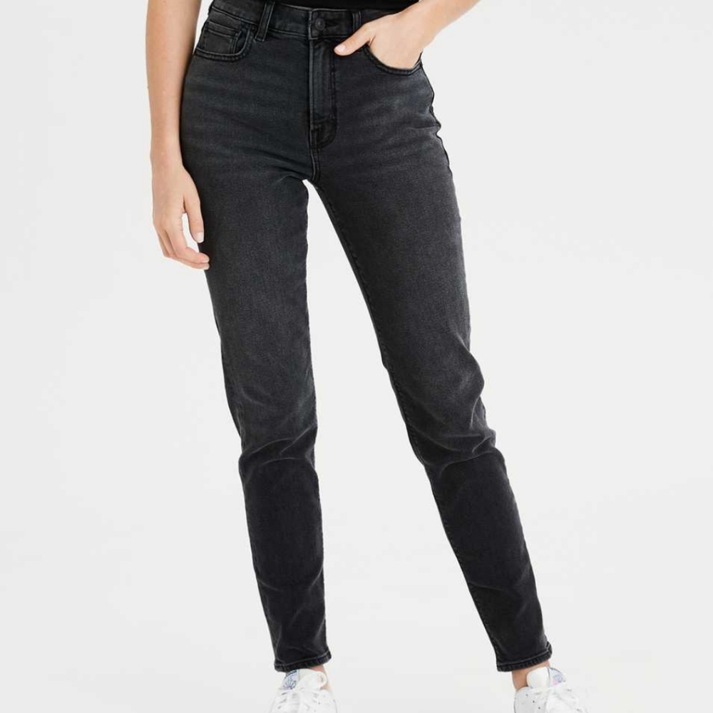American Eagle Mom Jeans